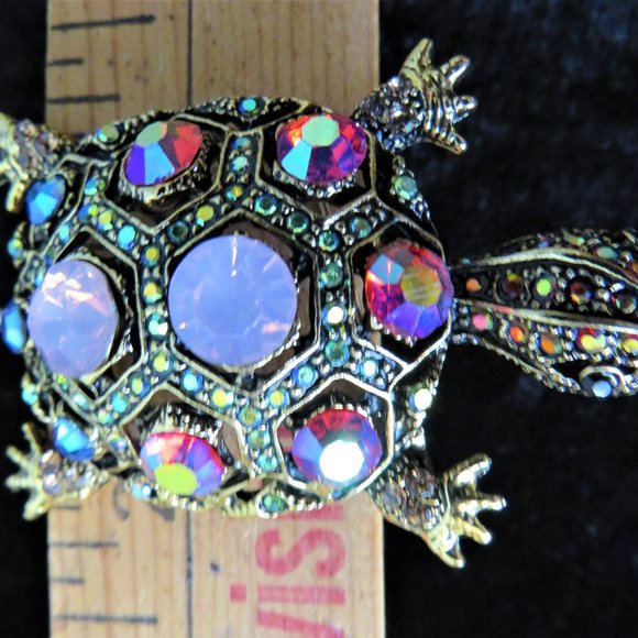 Adorable Turtle Rhinestone Brooch  New Lower Price - Picture 5 of 5